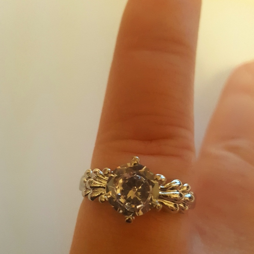 Silver Round Solitaire Promise Ring 7.5 - Picture 6 of 8